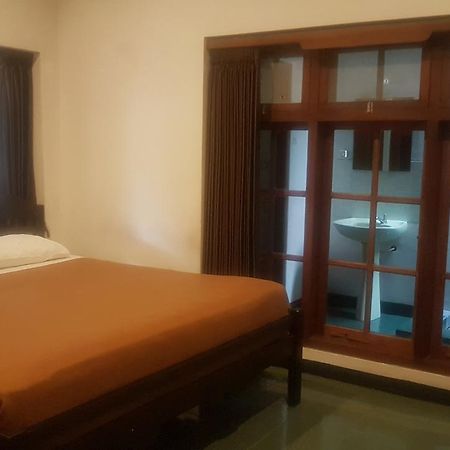 Krowi Inn Surabaja Zewnętrze zdjęcie