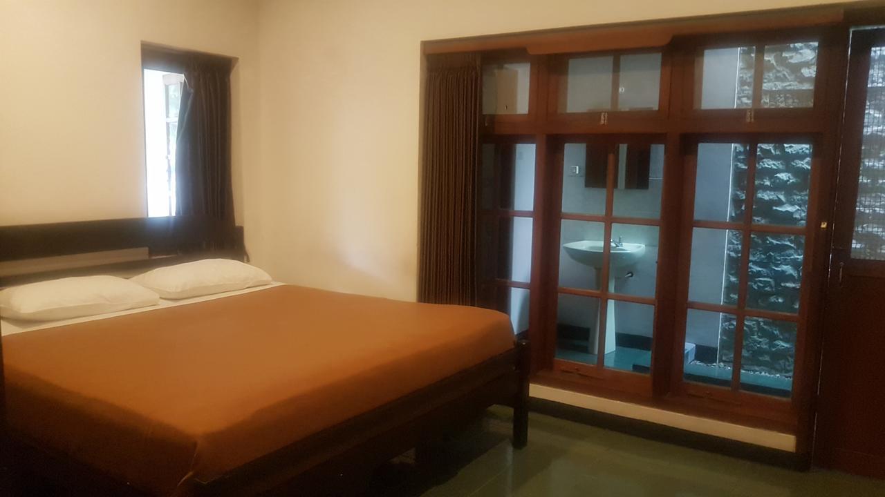 Krowi Inn Surabaja Zewnętrze zdjęcie